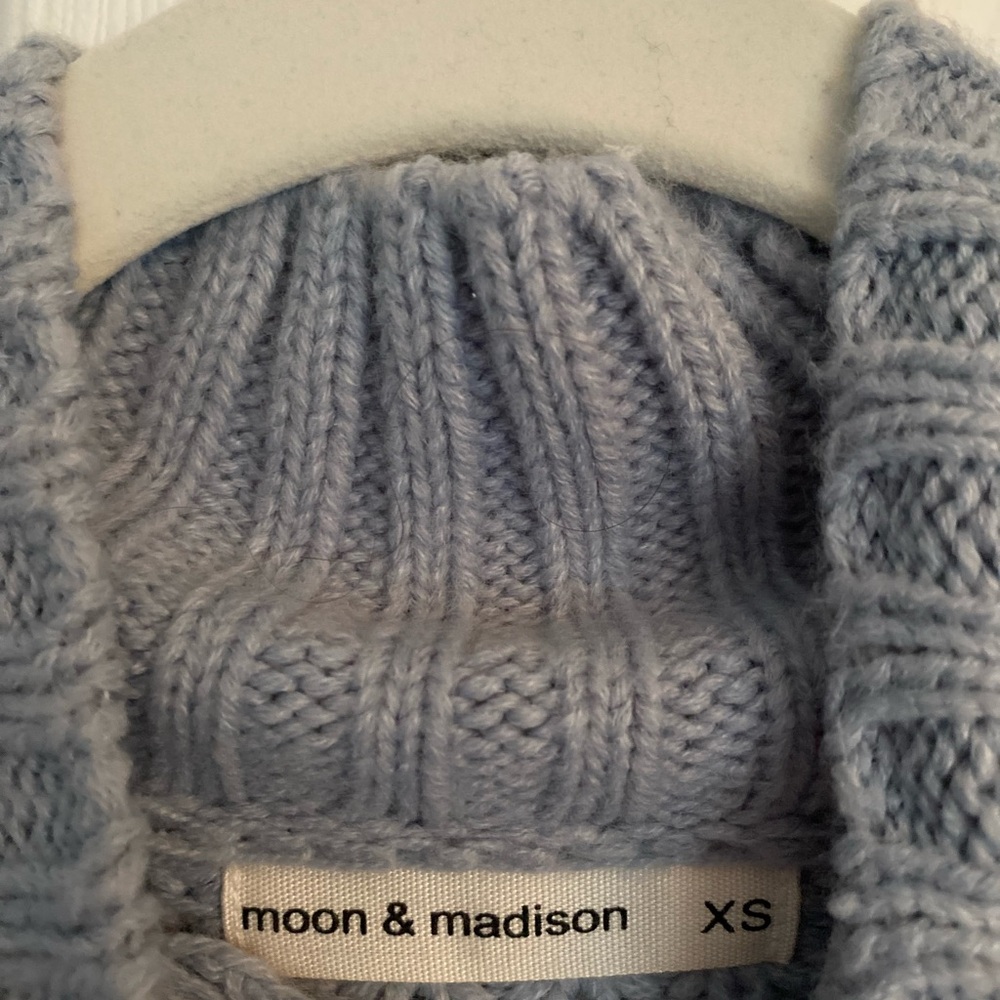 Sweater Moon and Madison